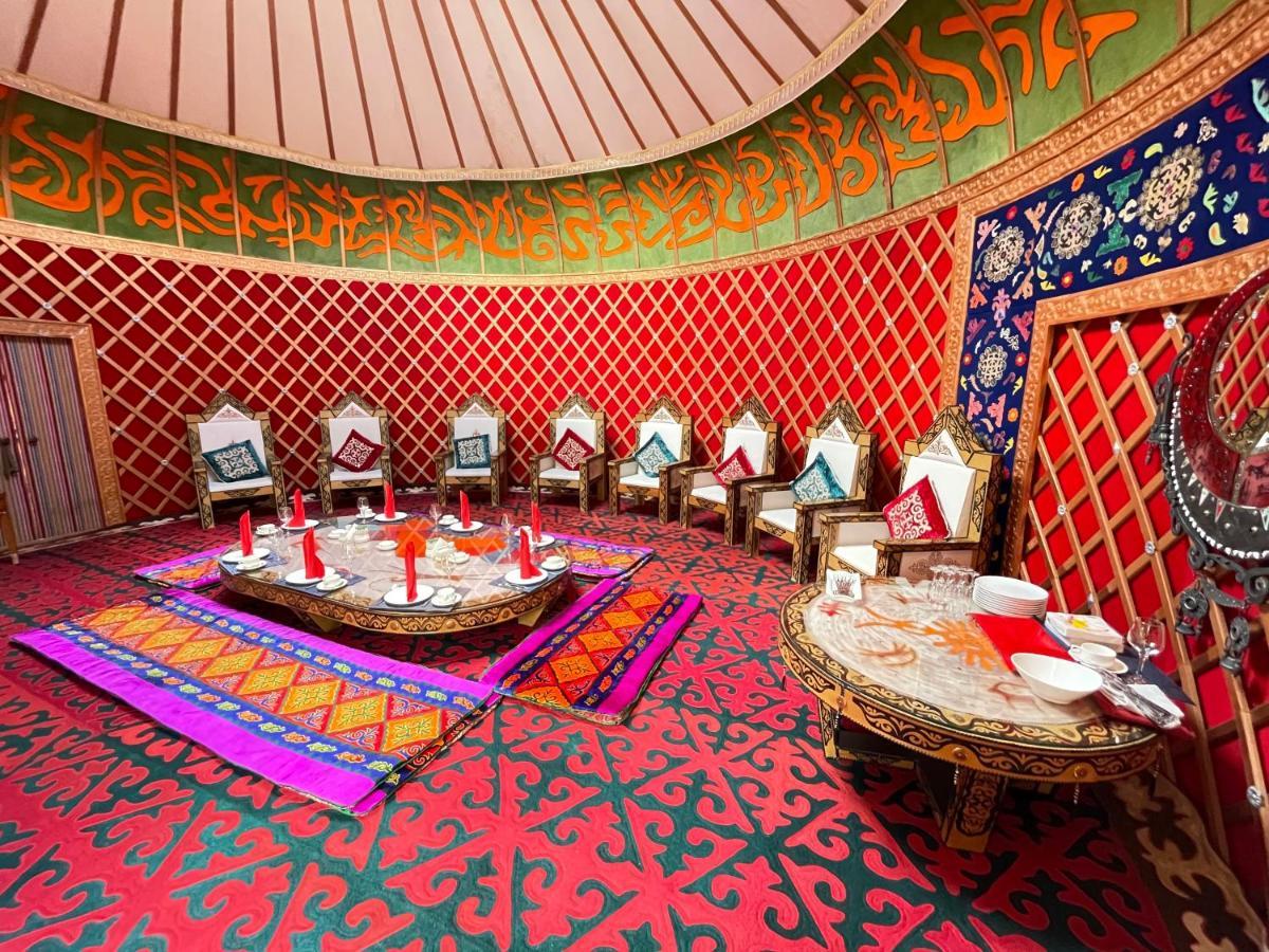 Jannat Resort Kara-Bulak Ngoại thất bức ảnh