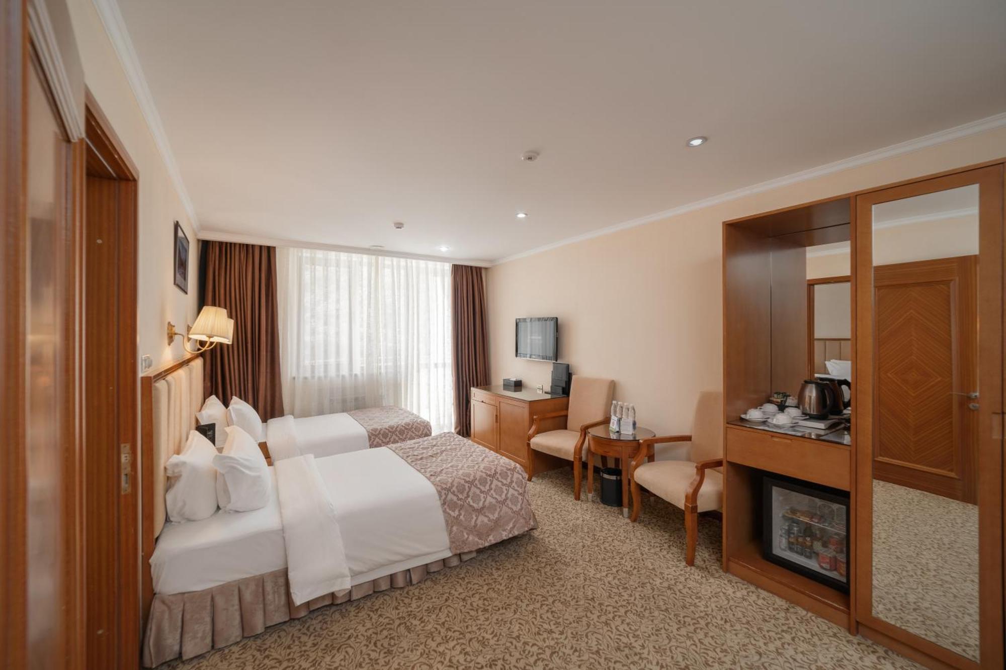 Jannat Resort Kara-Bulak Phòng bức ảnh