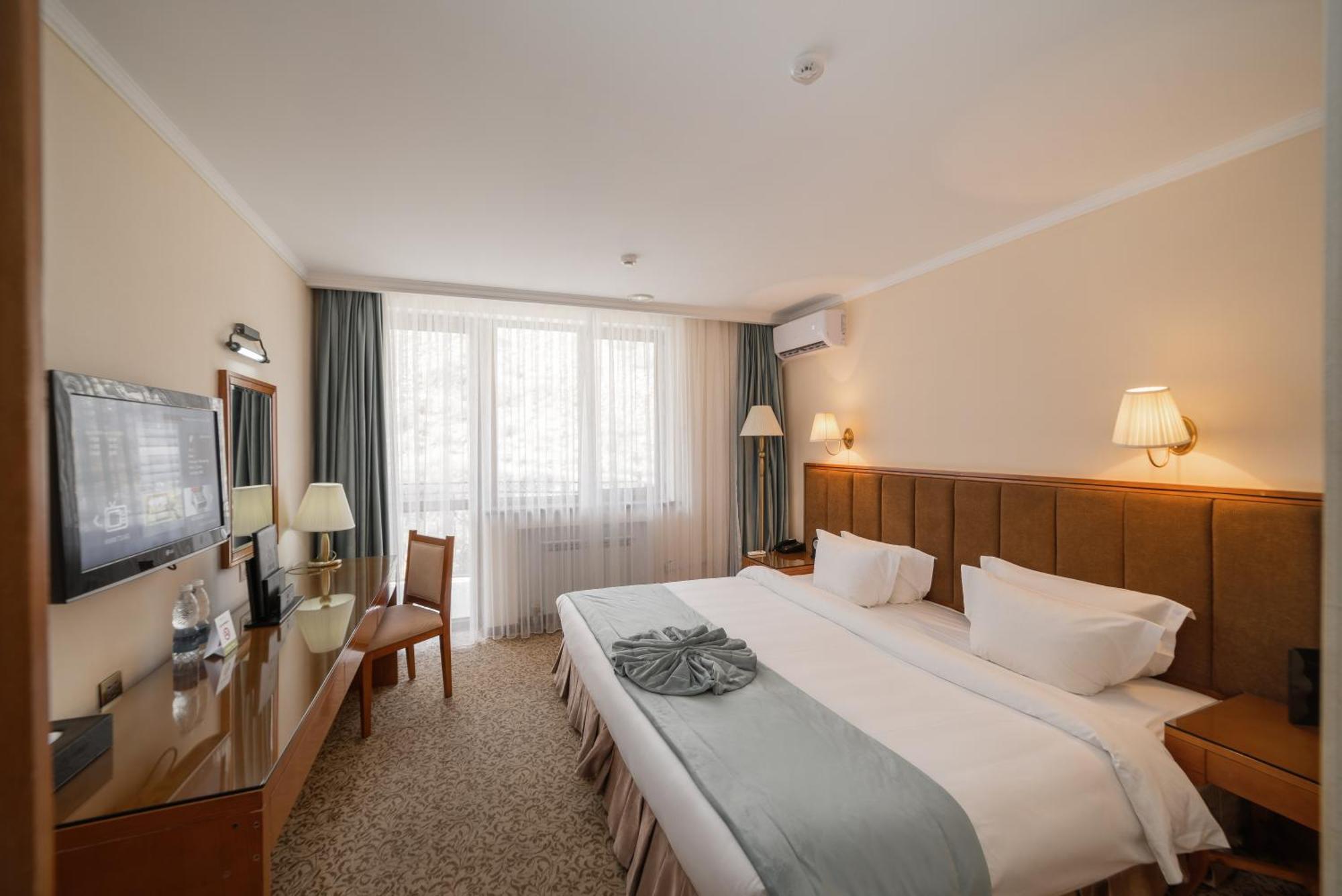 Jannat Resort Kara-Bulak Phòng bức ảnh