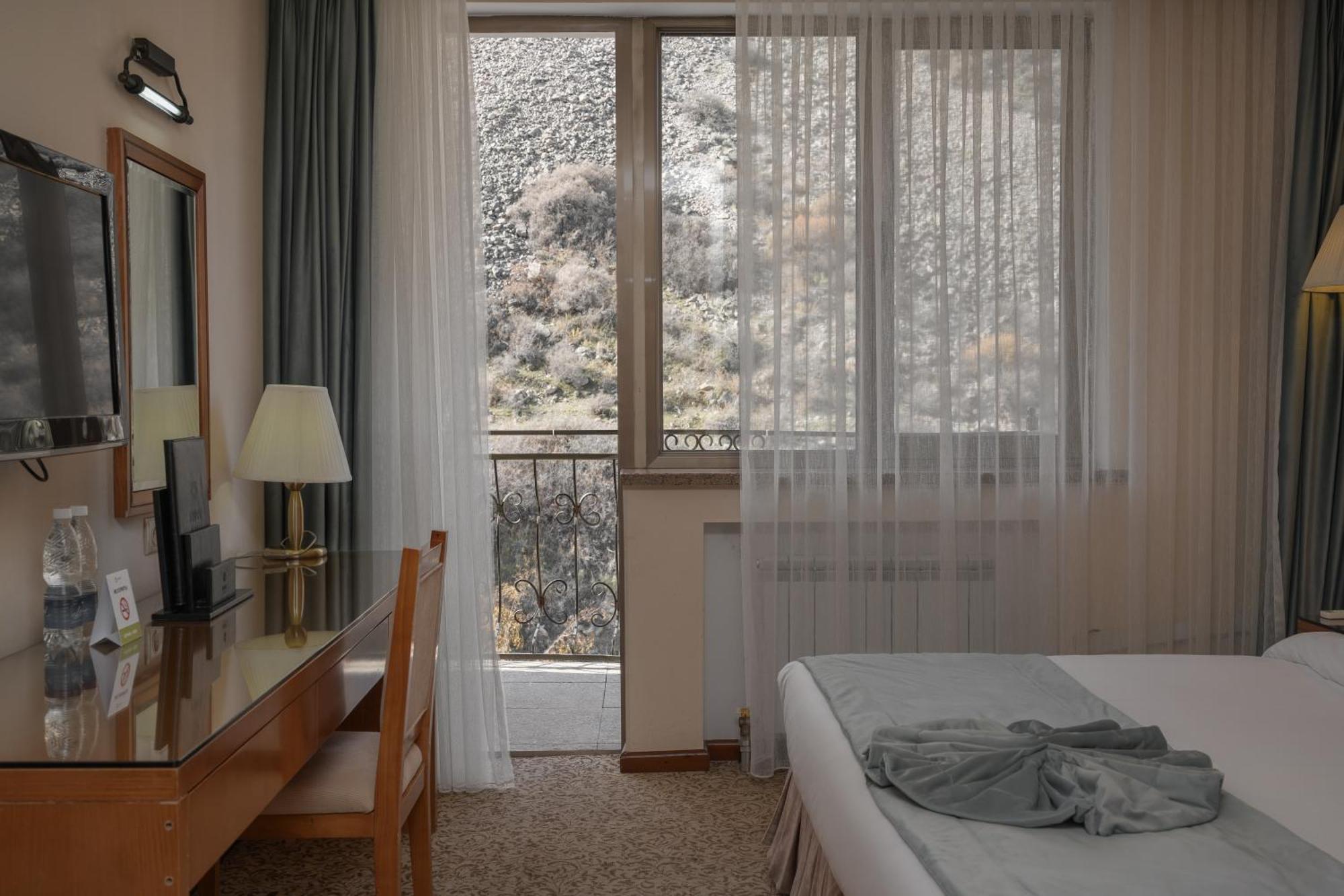 Jannat Resort Kara-Bulak Ngoại thất bức ảnh