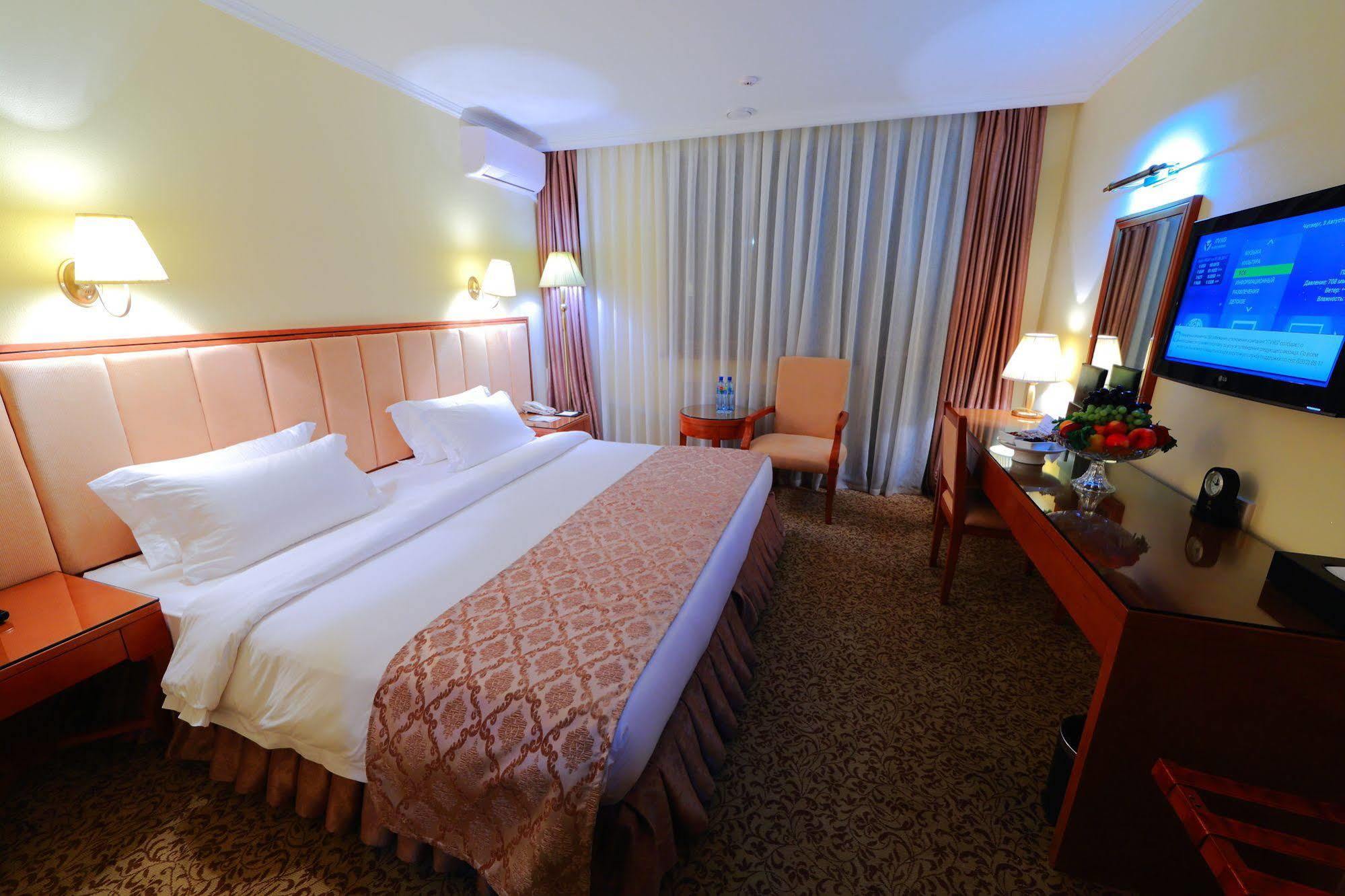 Jannat Resort Kara-Bulak Ngoại thất bức ảnh